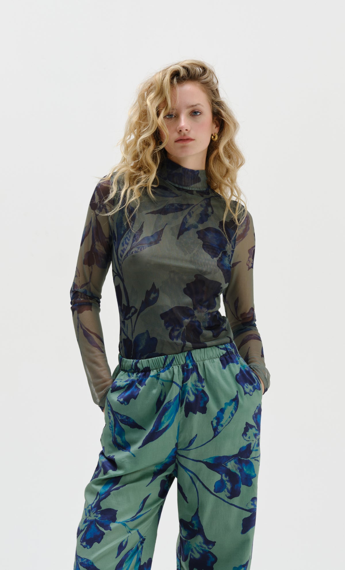 Colza Sage blouse top